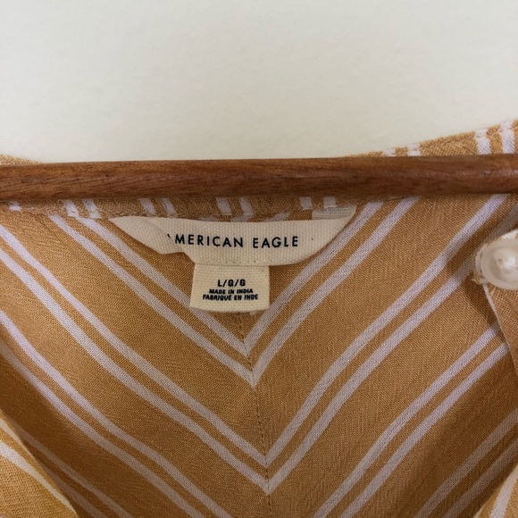 Summery American Eagle Button Down - Picture 4 of 6